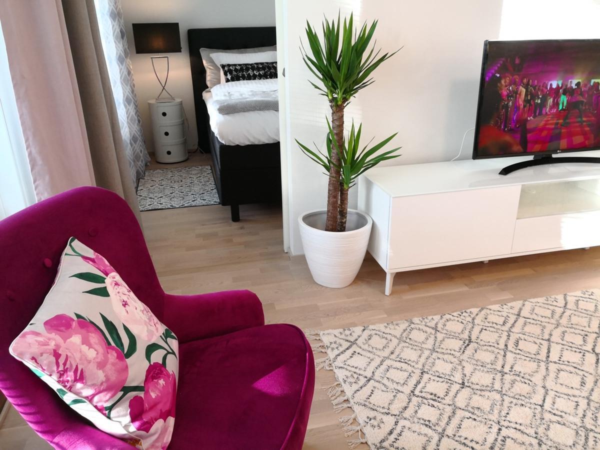 Charming Pine View Apartment Vantaa Esterno foto