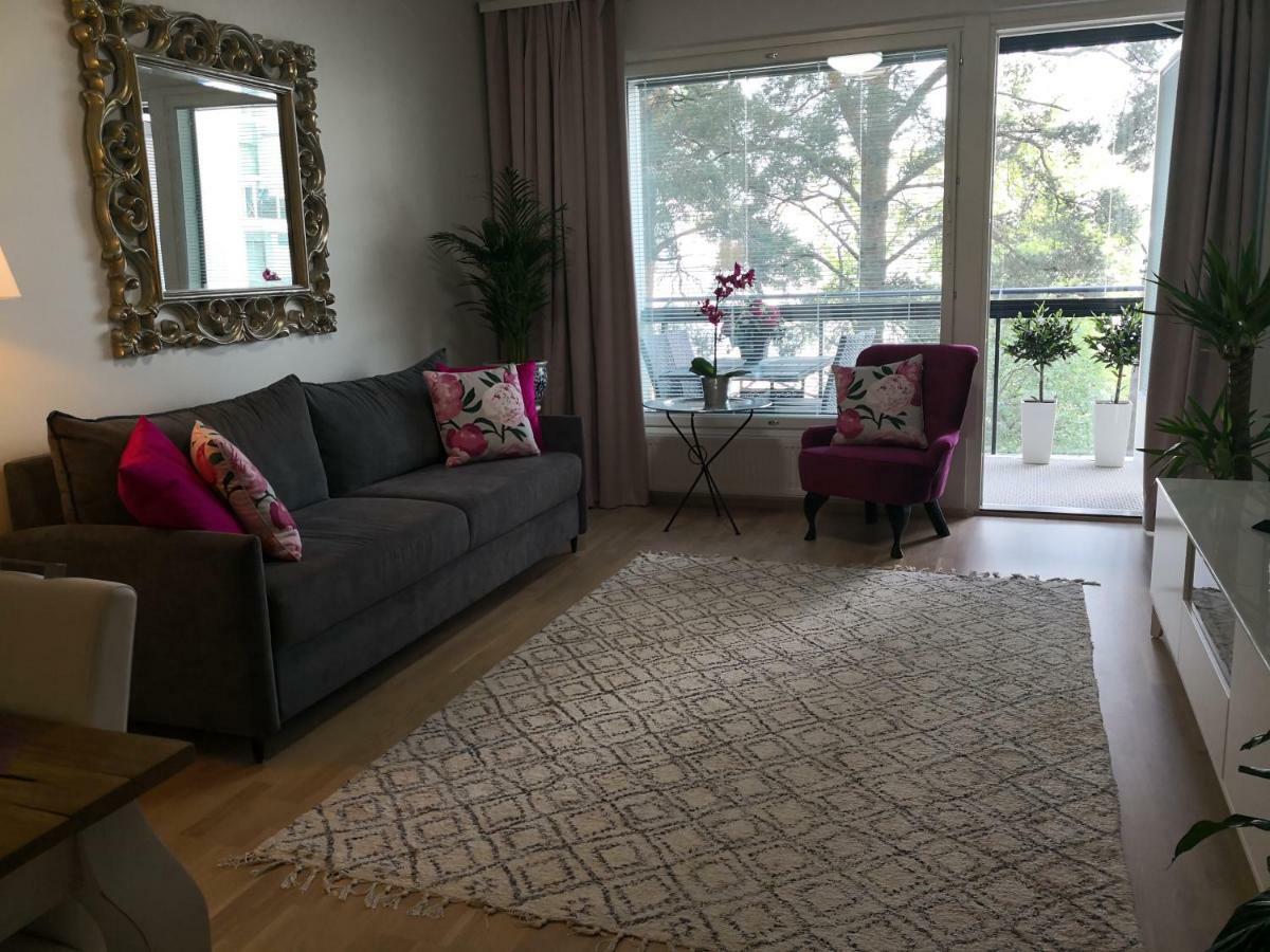 Charming Pine View Apartment Vantaa Esterno foto